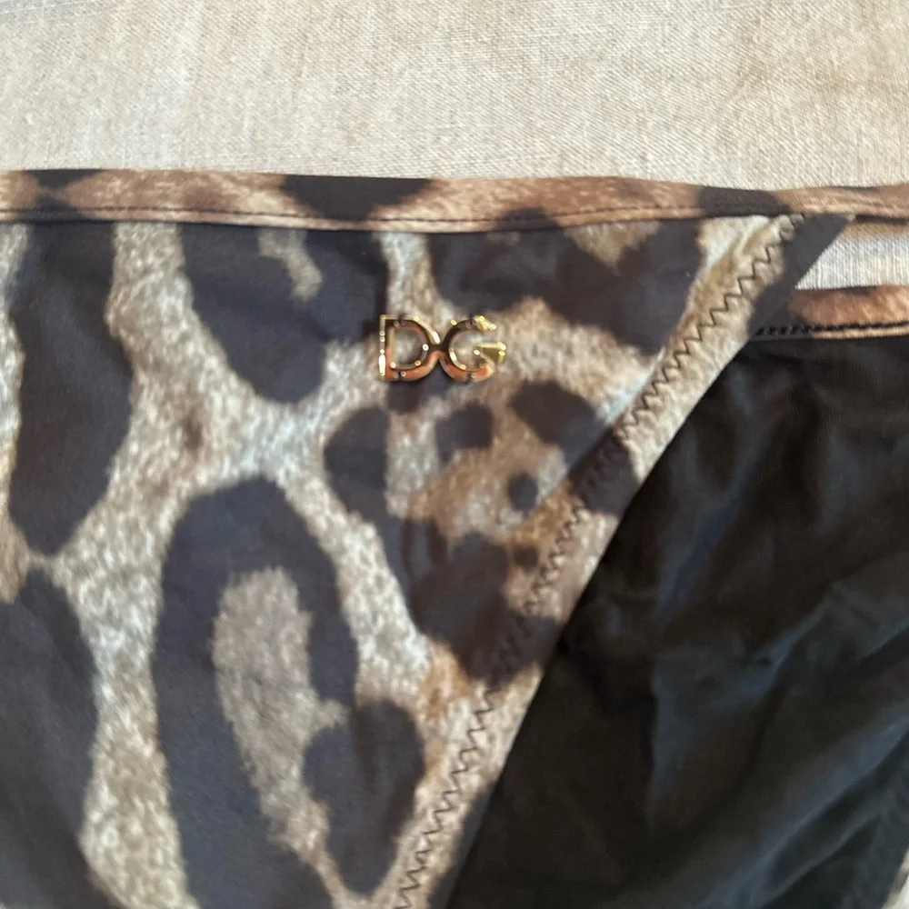 Dolce & Gabbana Leopard Print Bikini Bottoms - Picture 3 of 6